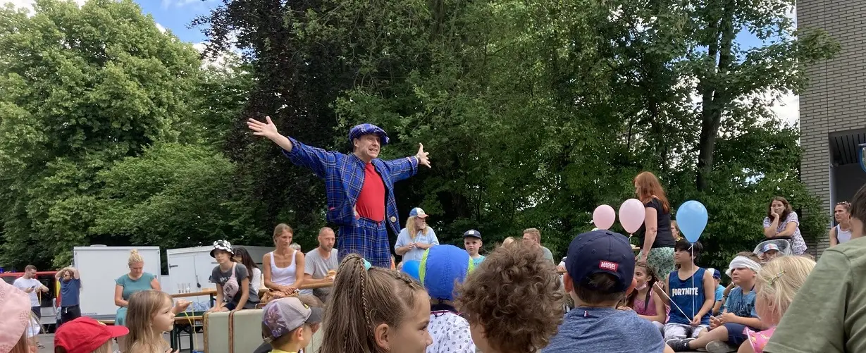 Magic show for schools in NRW