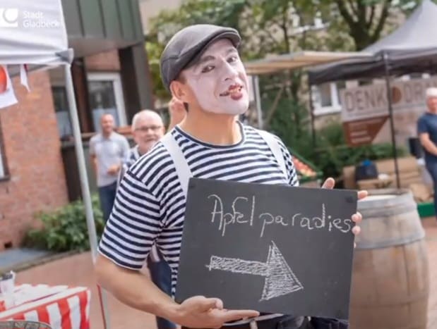 Pantomime auf dem Appeltatenfest