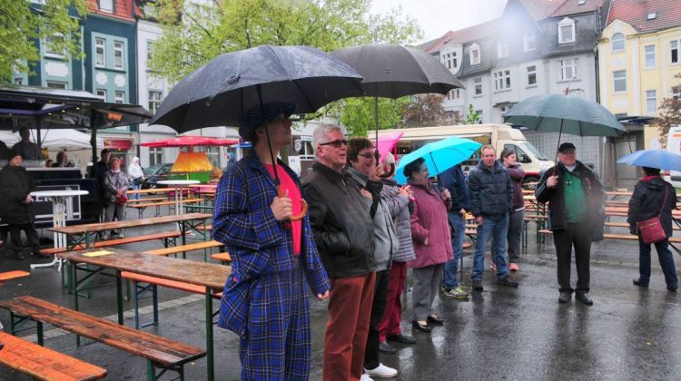 Walk Act im Regen beim Frühlingsfest in Essen Kray